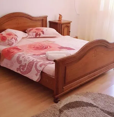 Casa Mihaela 아파트 만갈리아